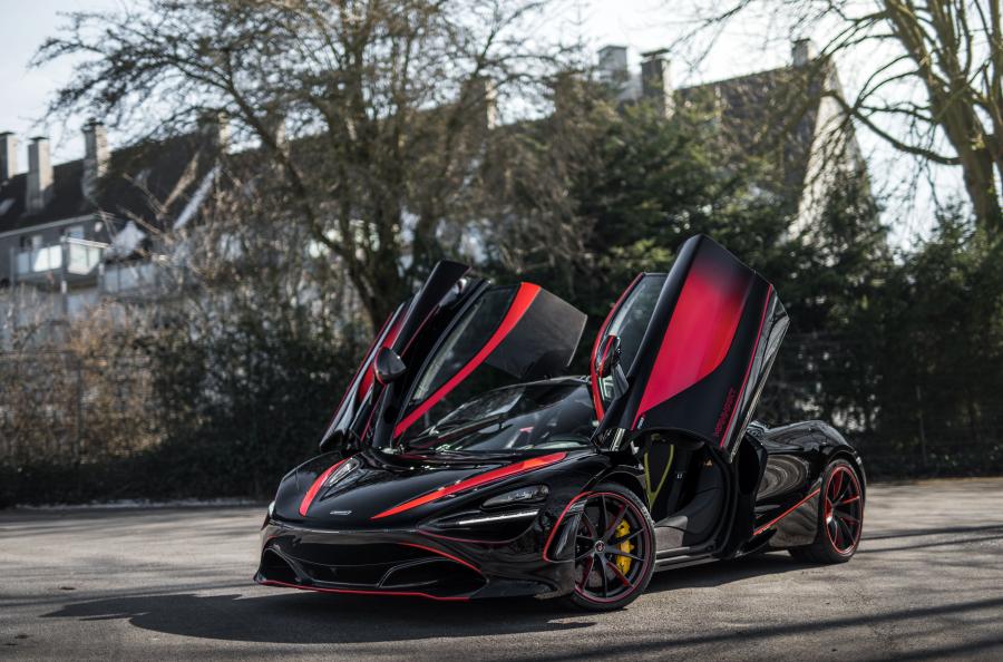  McLaren 720S by Manhart Racing 2018 года  (фото 1 из 8)